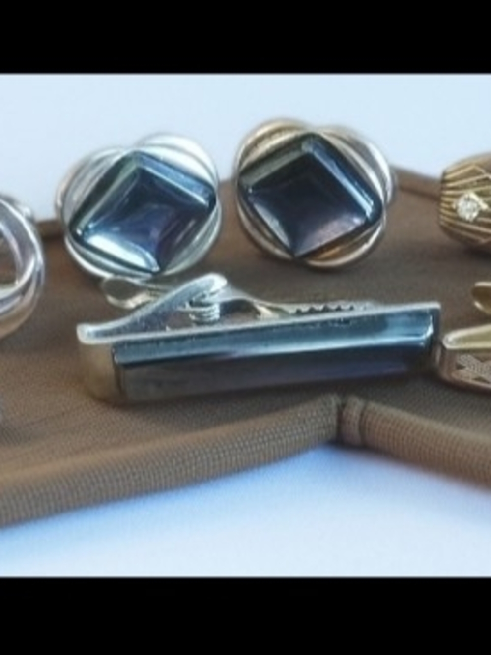 Lot Of 3 Sets Of Vintage Tie Clips and Cufflinks